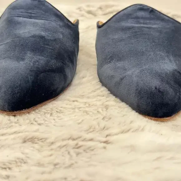 Le Monde Beryl Crushed Blue Velvet Venetian Mules Slip On Sz.40 - Picture 3 of 8